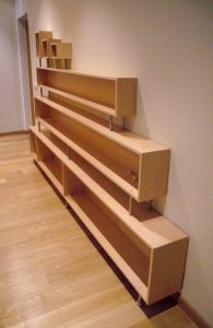 mueble estantería de madera hecho a medida